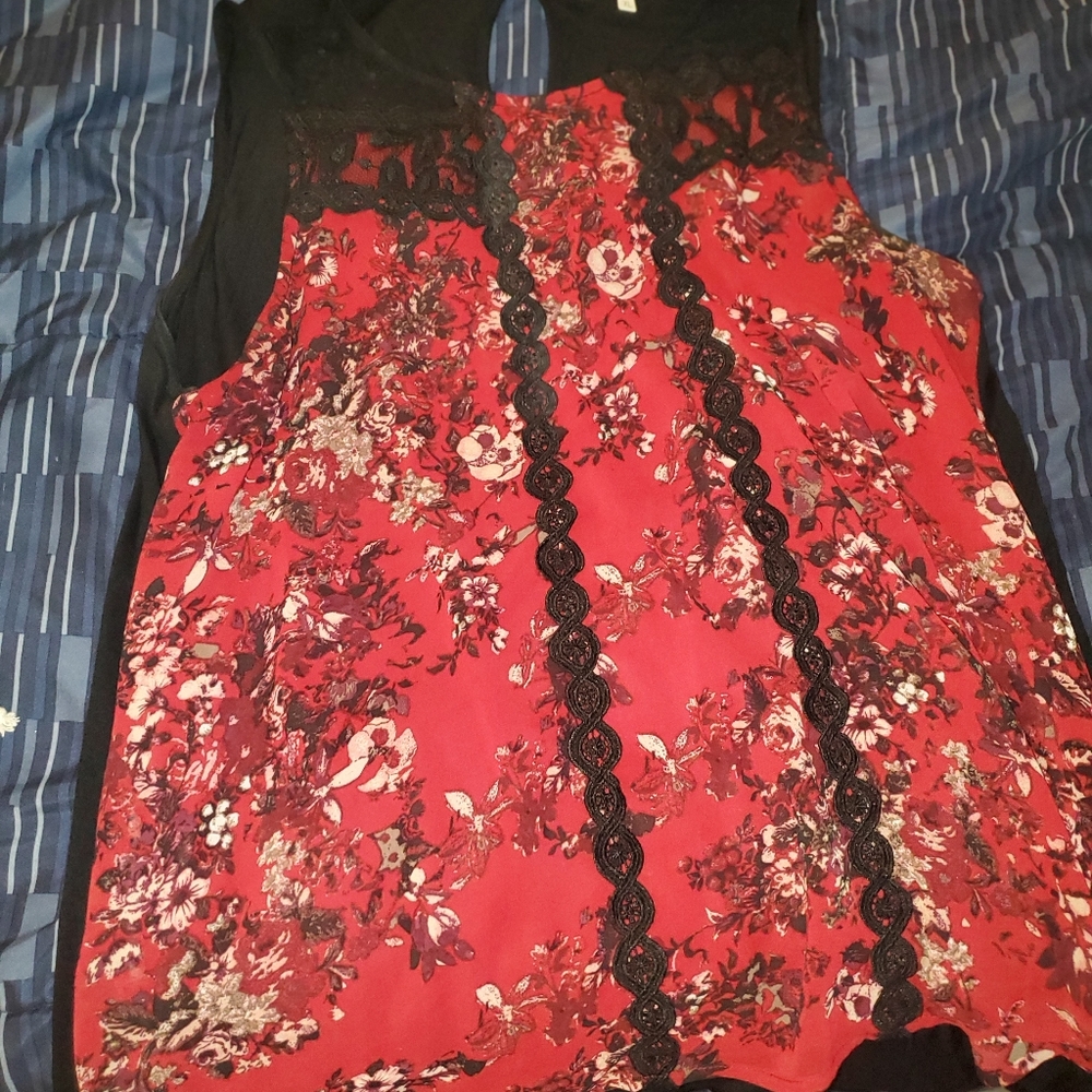 Tank - Picture 3 of 3